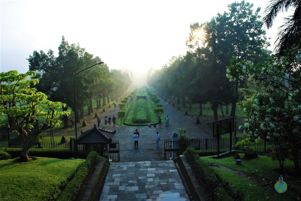 Yogyakarta, Borobudur, rasarit