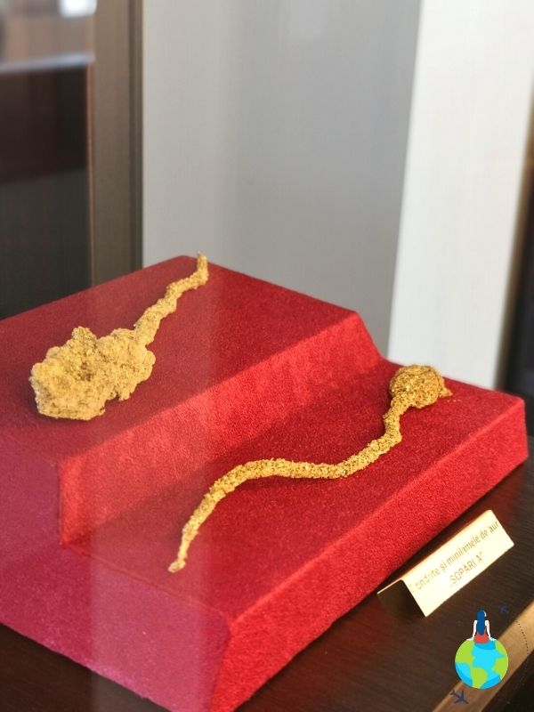 Filon de aur expus la Muzeul Aurului de la Brad