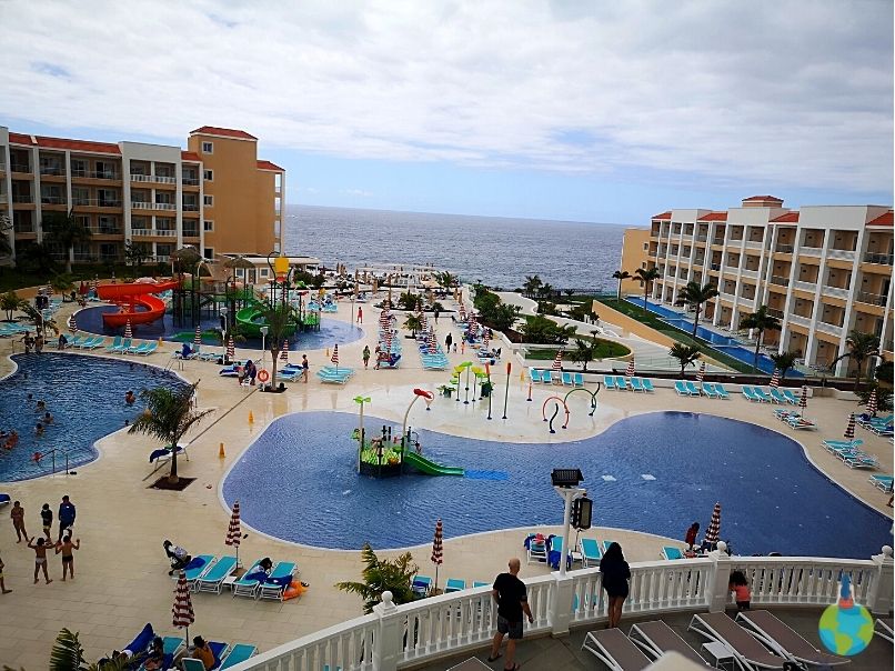 Bahia Principe Fantasia Tenerife - Zona de mijloc cu piscinele pentru copii